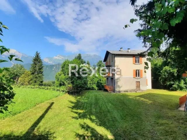 Villetta indipendente in vendita di 400 m² in Via Milano