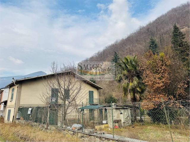 Villetta indipendente in vendita di 400 m² in Via Nazionale, 190