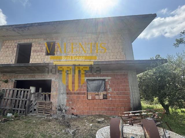 Villetta indipendente in vendita di 400 m² in Via San Luca