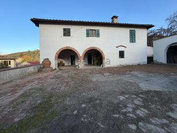 Villetta indipendente in vendita di 400 m² in Via Vicinale di Poggio Secco, 2