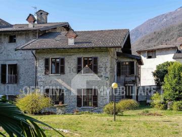 Villetta indipendente in vendita di 400 m² in Via Parravicini, 9