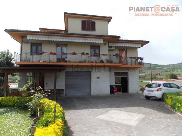 Villetta indipendente in vendita di 400 m² in Via Piane Tronto, 7