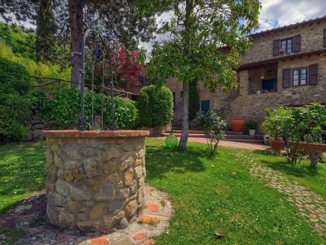 Villetta indipendente in vendita di 400 m² in Via Pio la Torre