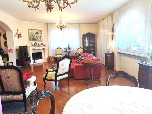 Villetta indipendente in vendita di 400 m² in Via Puliche