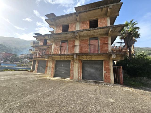 Villetta indipendente in vendita di 400 m² in Via Renato Guttuso