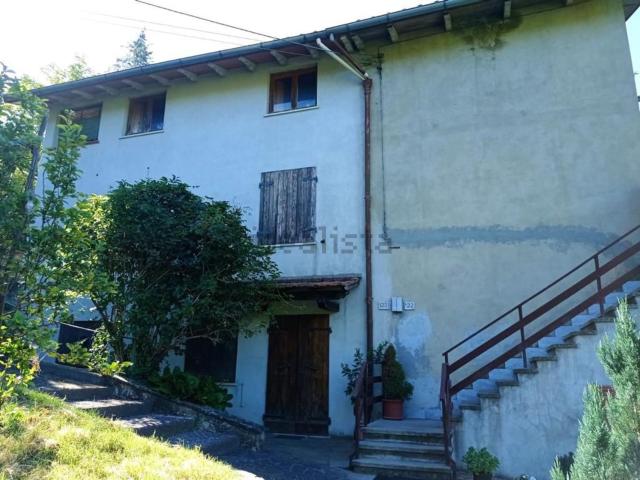 Villetta indipendente in vendita di 400 m² in Via Tosco Romagnola