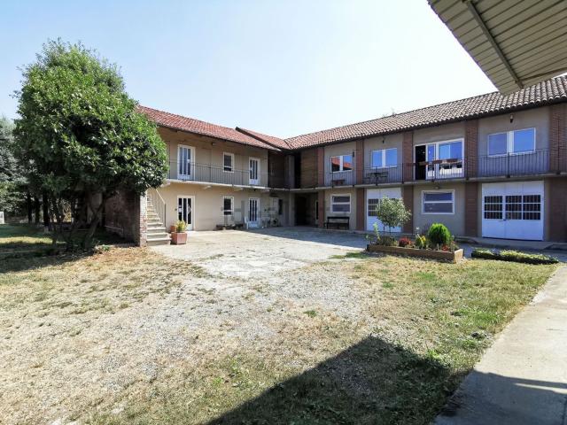 Villetta indipendente in vendita di 400 m² in Via Trento, 90