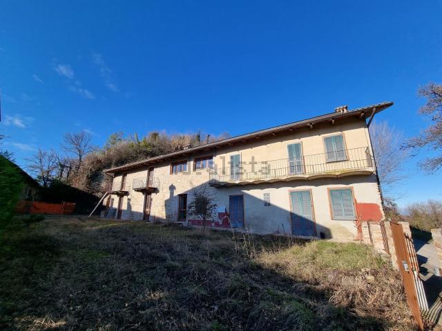 Villetta indipendente in vendita di 400 m² in Via Turini