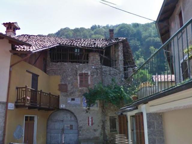 Villetta indipendente in vendita di 400 m² in Via Valmaggiore, 1