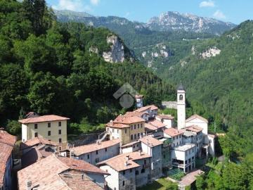 Villetta indipendente in vendita di 400 m² in Via XXIV Maggio