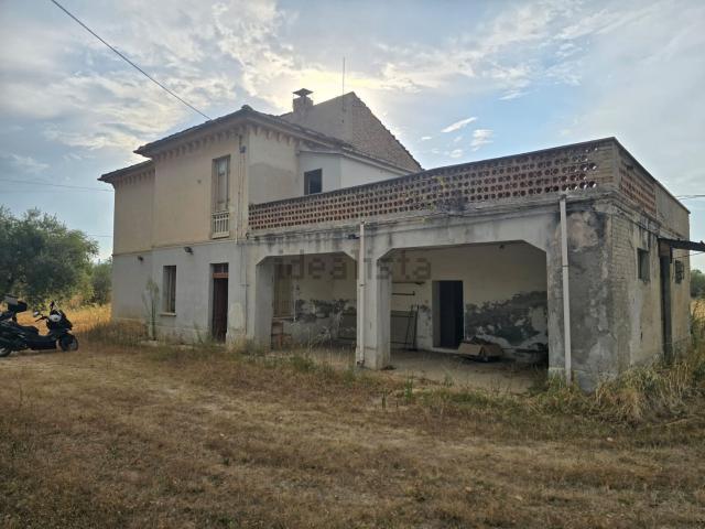 Villetta indipendente in vendita di 400 m² in Viale dei Pini
