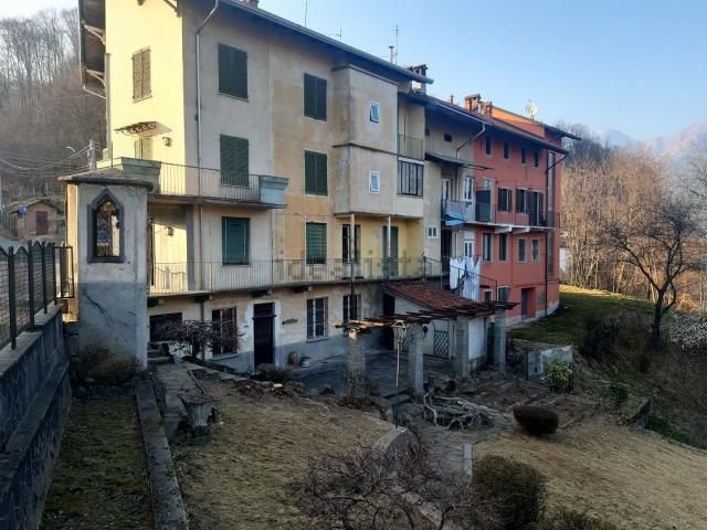 Villetta indipendente in vendita di 400 m² in Frazione Gruppaiolo, 10