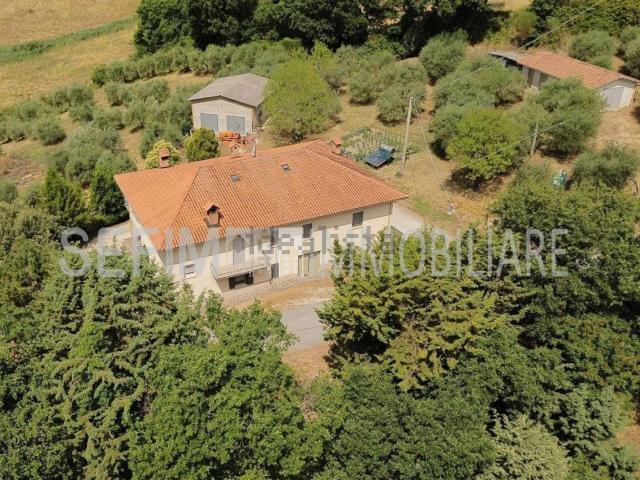 Villetta indipendente in vendita di 400 m² in Frazione MENGARA