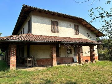 Villetta indipendente in vendita di 400 m² in Frazione Quarto Inferiore