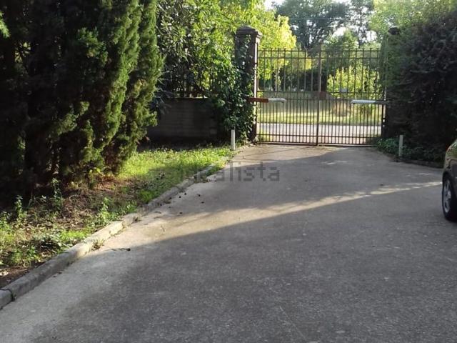 Villetta indipendente in vendita di 400 m² in Località Chiani, 1