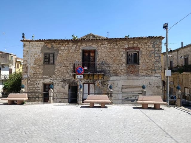 Villetta indipendente in vendita di 400 m² in Piazza Vittorio Emanuele