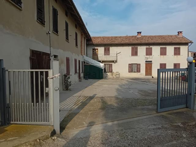 Villetta indipendente in vendita di 400 m² in Strada San Martino, 33