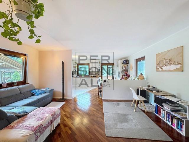 Villetta indipendente in vendita di 401 m²