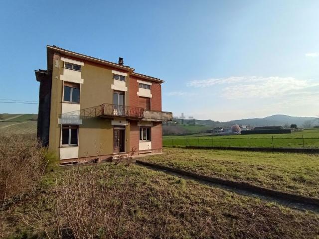 Villetta indipendente in vendita di 402 m² in Via Fontana Bacedasco Basso, 12