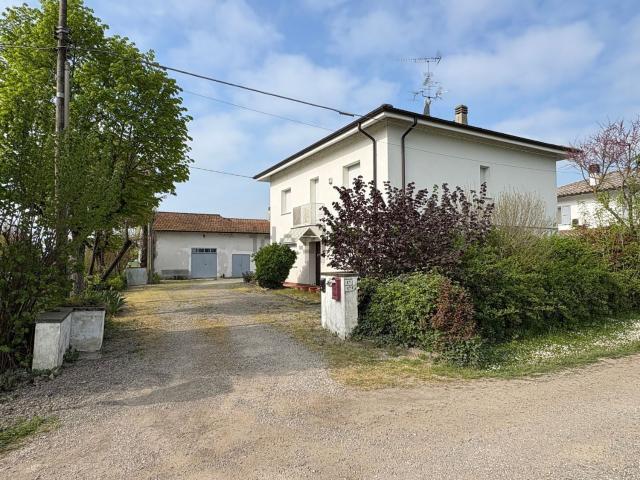 Villetta indipendente in vendita di 403 m² in Via Gallego
