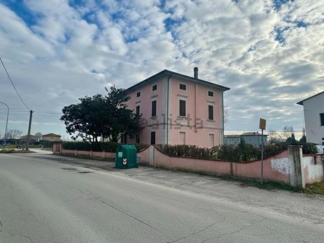 Villetta indipendente in vendita di 404 m² in Via San Donato, 45