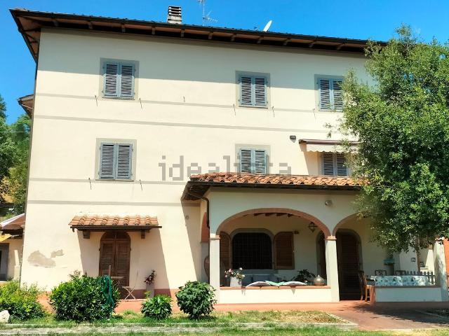 Villetta indipendente in vendita di 405 m² in Via Chiantigiana