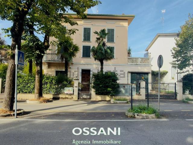 Villetta indipendente in vendita di 405 m² in Viale Giuseppe Mazzini, 15