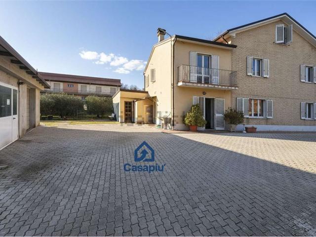 Villetta indipendente in vendita di 409 m²