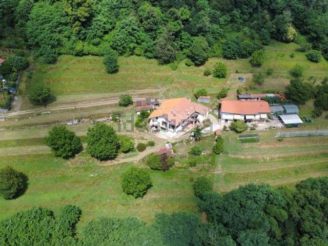 Villetta indipendente in vendita di 410 m² in Via Cascinale Ronco, 2