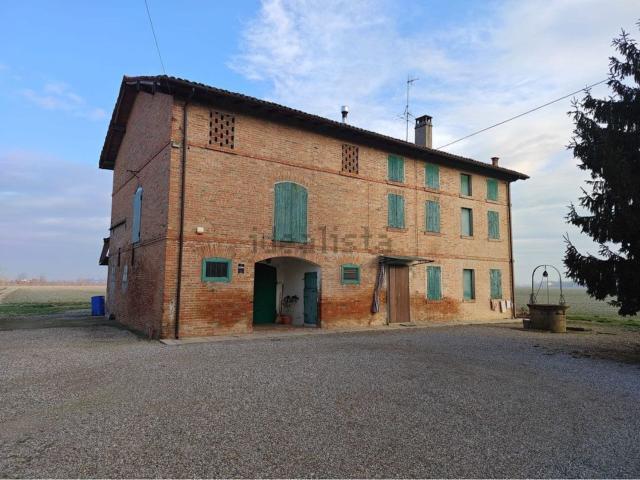 Villetta indipendente in vendita di 410 m² in Via V. Malagoli, 1170
