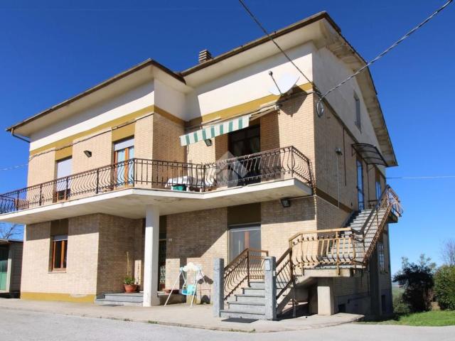 Villetta indipendente in vendita di 410 m² in Contrada degli Angeli, 22