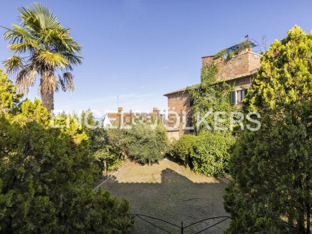 Villetta indipendente in vendita di 412 m²
