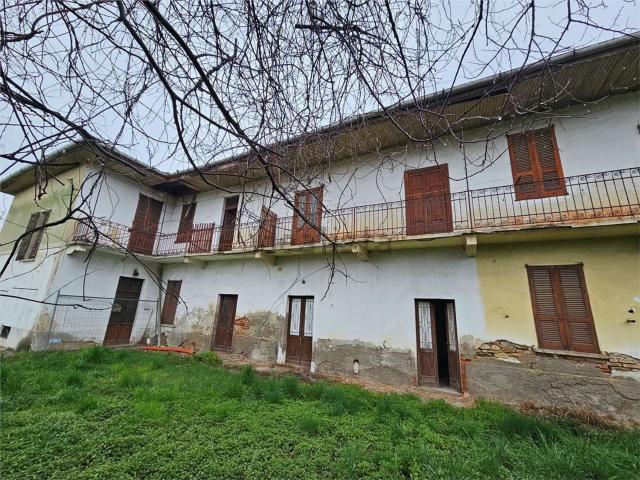 Villetta indipendente in vendita di 412 m² in Via Milano, 156