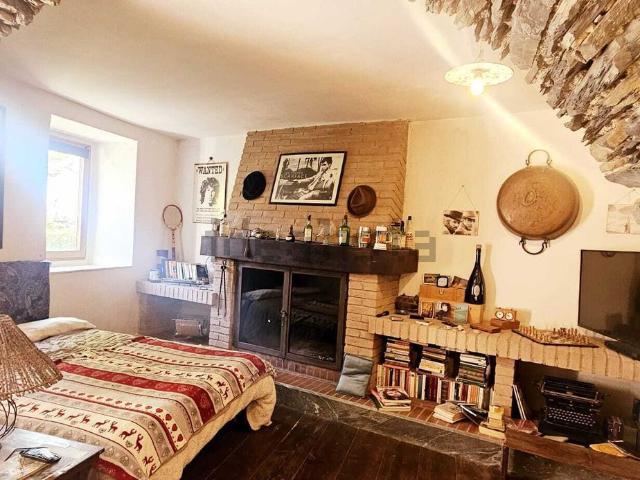 Villetta indipendente in vendita di 415 m²