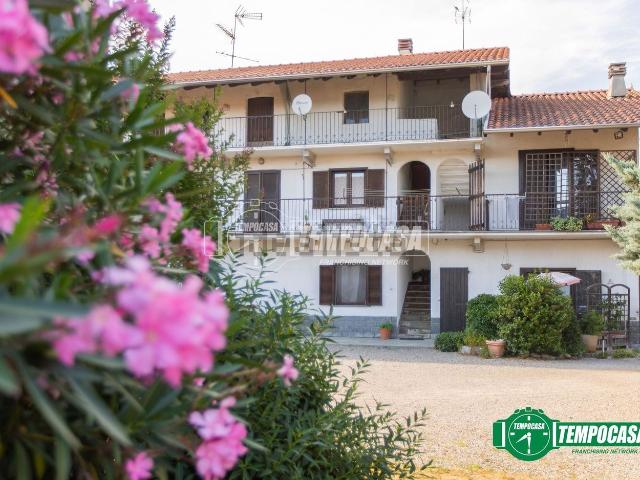 Villetta indipendente in vendita di 415 m² in Via Lanca, 28