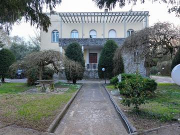 Villetta indipendente in vendita di 416 m²