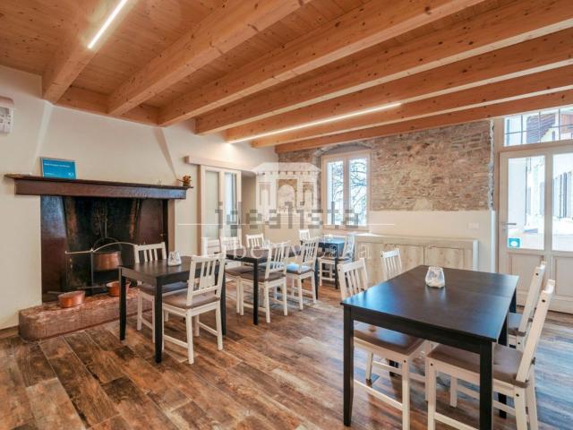 Villetta indipendente in vendita di 416 m² in Via Fornico