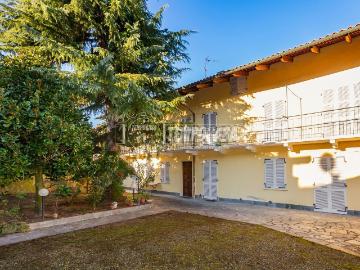 Villetta indipendente in vendita di 417 m² in Via Garibaldi