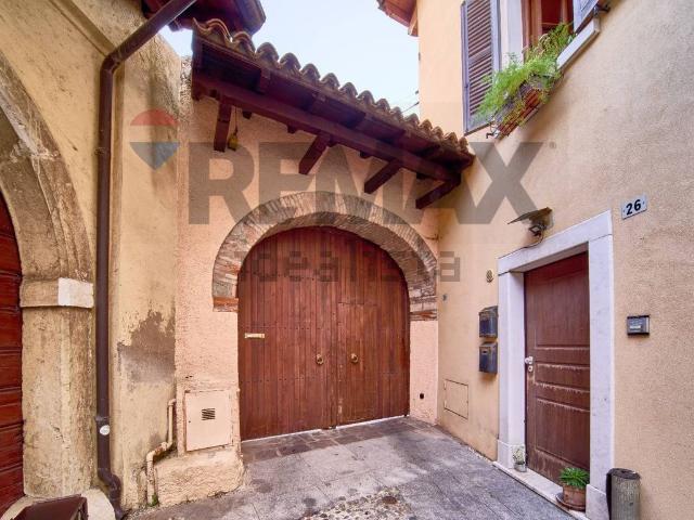 Villetta indipendente in vendita di 418 m² in Via Giuseppe Zanardelli, 28