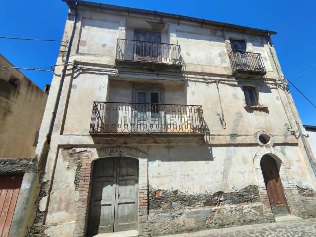 Villetta indipendente in vendita di 420 m² in Via della Repubblica, 4
