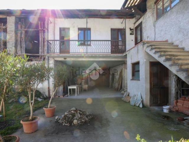 Villetta indipendente in vendita di 420 m² in Via Maestra, 7
