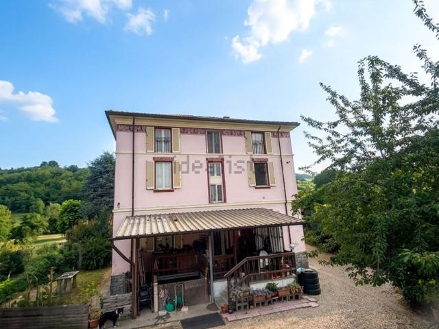 Villetta indipendente in vendita di 420 m² in Via Roma