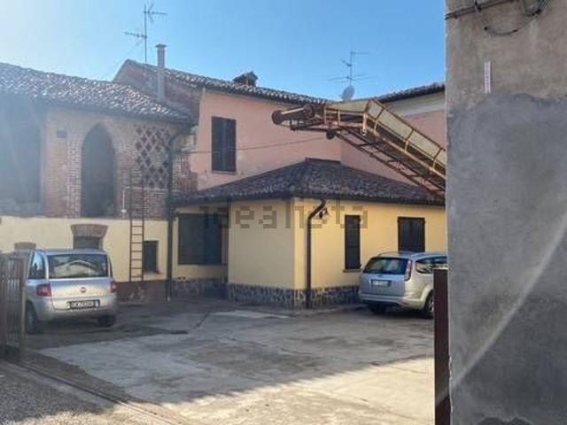 Villetta indipendente in vendita di 420 m² in Vicolo Miradolo, 10