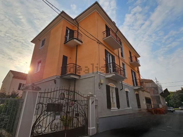 Villetta indipendente in vendita di 420 m² in Corso Acqui