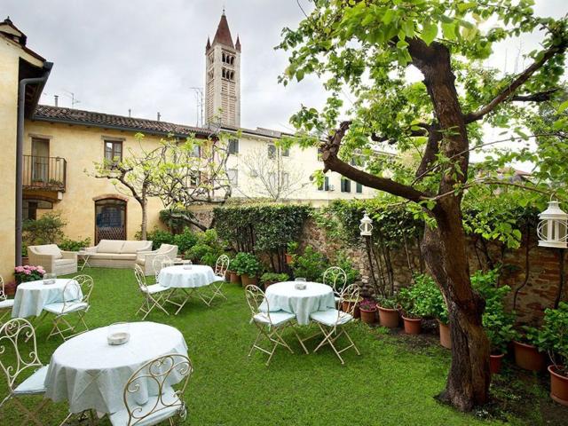 Villetta indipendente in vendita di 421 m² in Vicolo dietro Caserma Chiodo