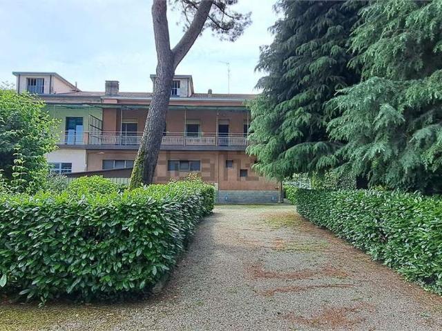 Villetta indipendente in vendita di 422 m² in Via A. Manzoni, 91