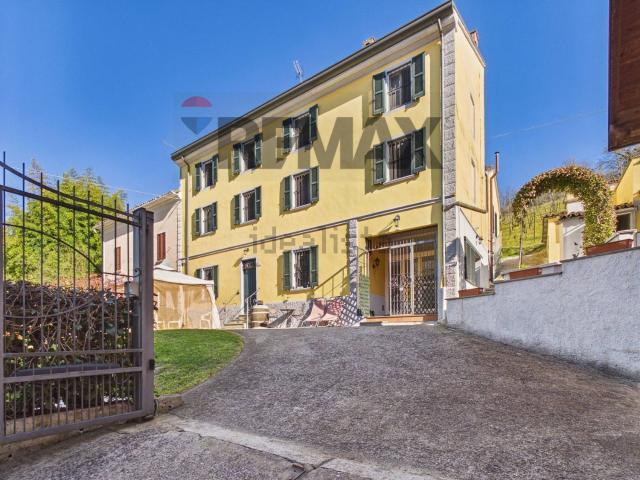 Villetta indipendente in vendita di 424 m² in Frazione Ronchi, 92