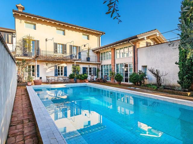 Villetta indipendente in vendita di 426 m² in Via La Pozza, 3