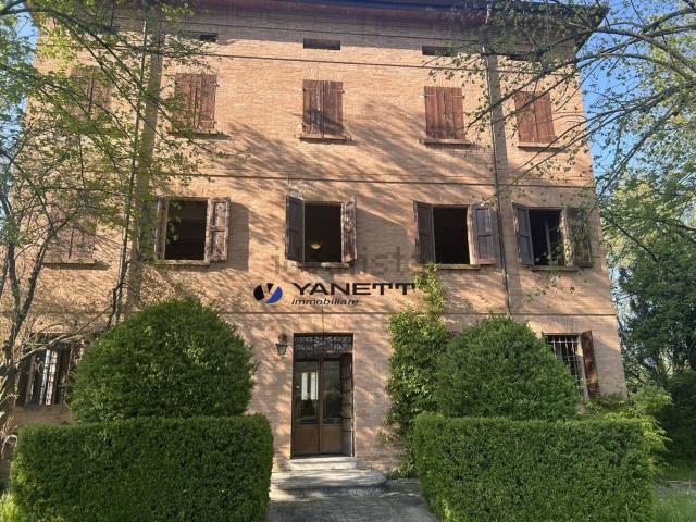 Villetta indipendente in vendita di 427 m² in Via Filippo Turati, 39