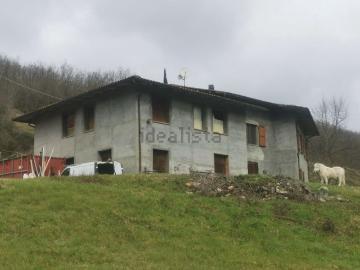 Villetta indipendente in vendita di 428 m² in Via Zena, 33